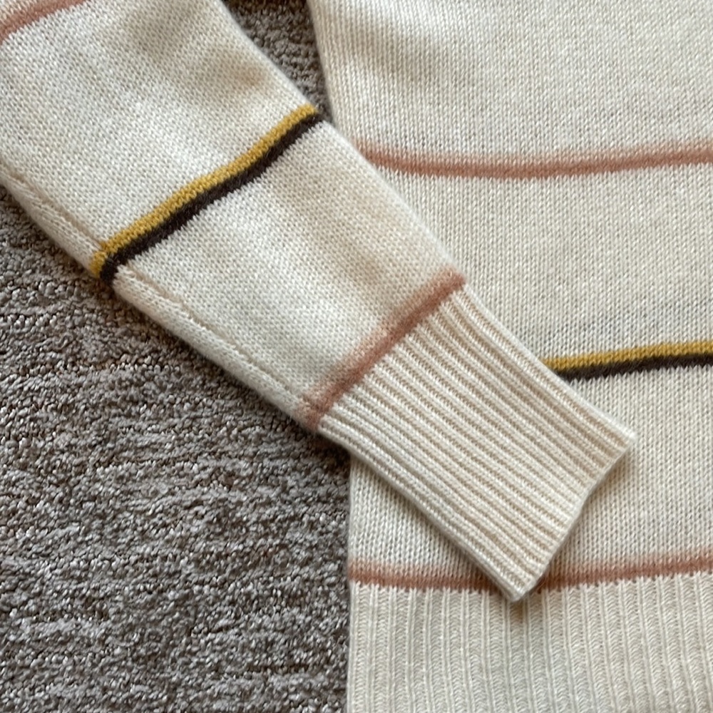 360 Cashmere Women’s Sweater, size XS - Picture 4 of 4
